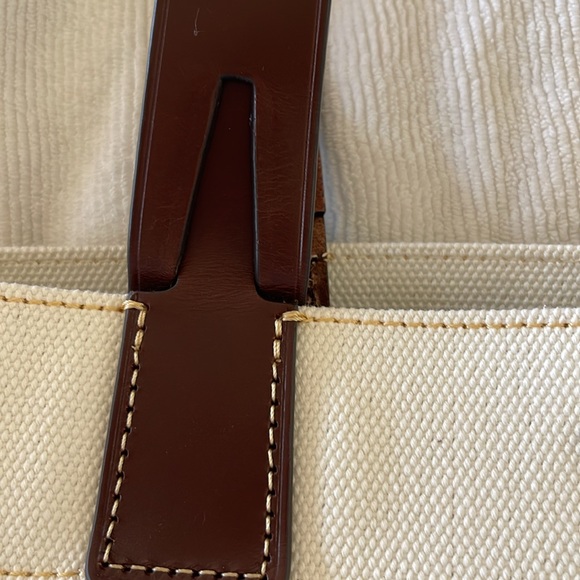 Dooney Bourke Chicago Cubs medium tote - Picture 9 of 14